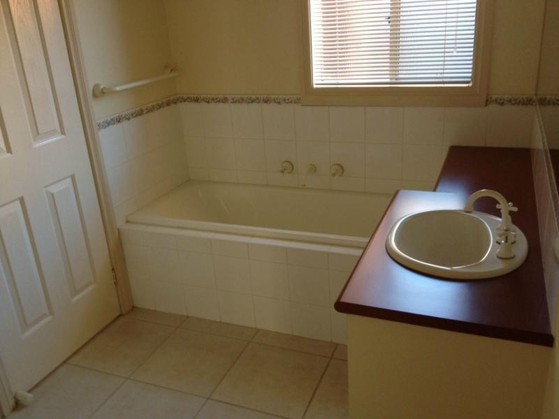 57 Hartland Circuit, Pakenham VIC 3810