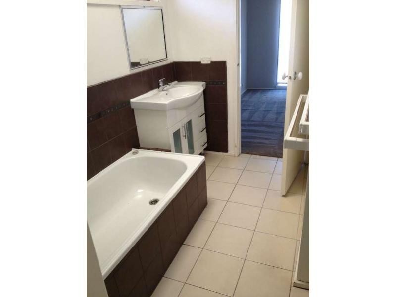 10 Kingston Avenue, Pakenham VIC 3810