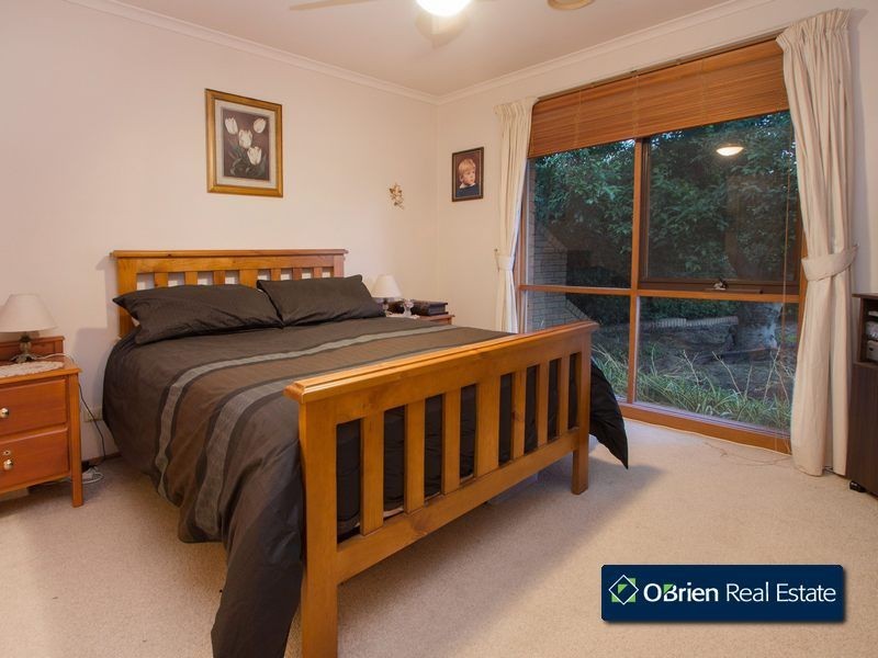 9 Bertrand Close, Berwick VIC 3806