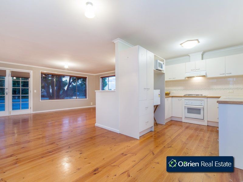 10 Millwood Avenue, Berwick VIC 3806