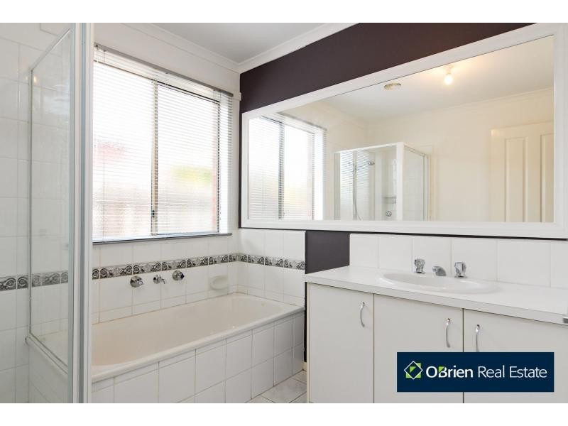 7 Amity Way, Cranbourne VIC 3977