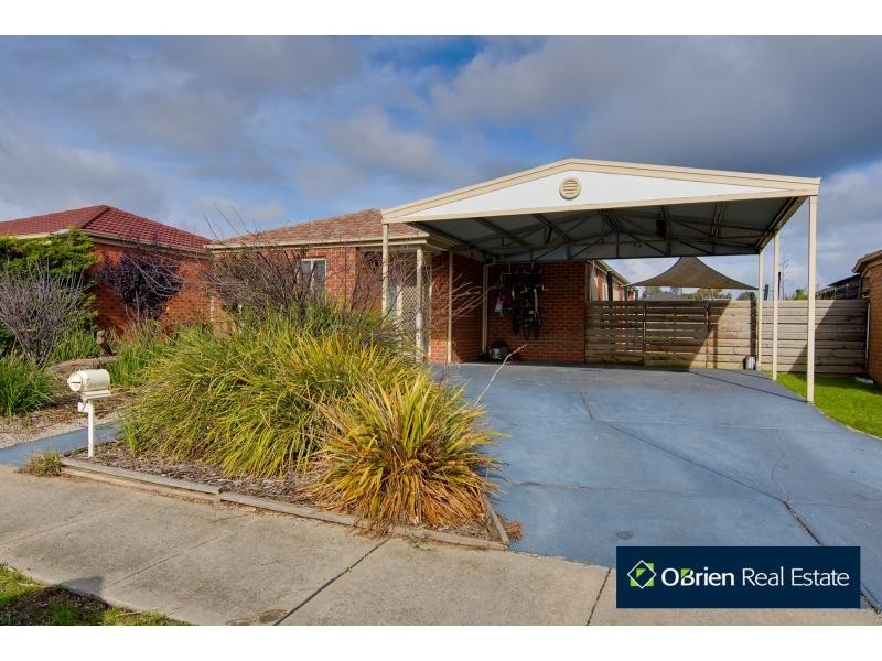 7 Amity Way, Cranbourne VIC 3977