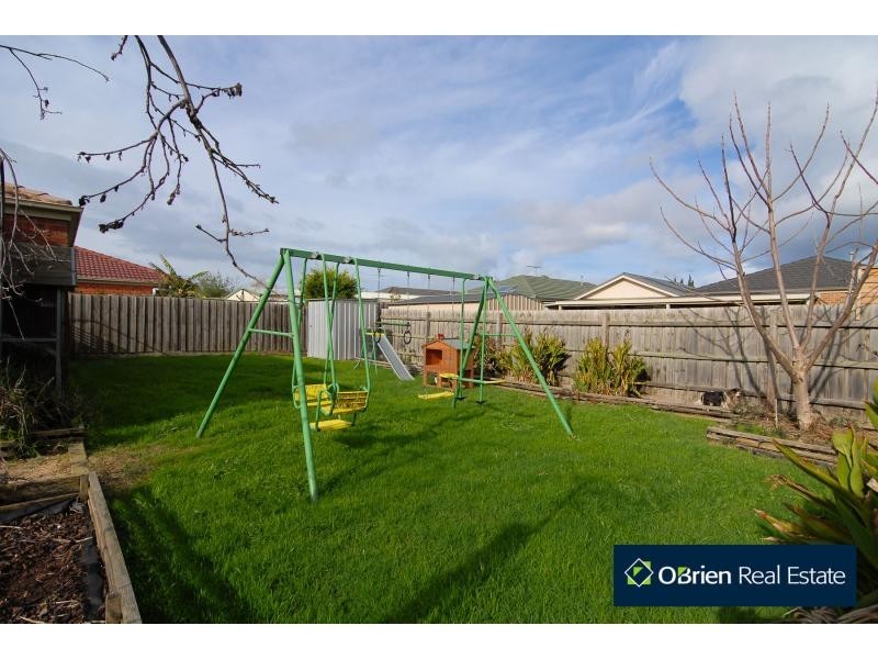 7 Amity Way, Cranbourne VIC 3977