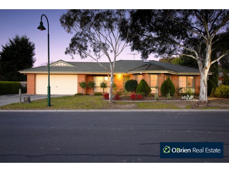 14 Silkwood Avenue, Berwick VIC 3806