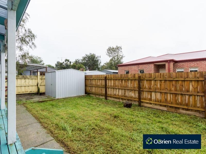 16 Salisbury Street, Lang Lang VIC 3984