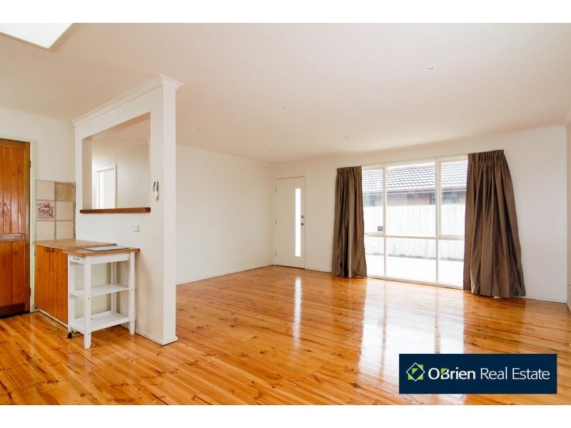 14 David Avenue, Cranbourne VIC 3977