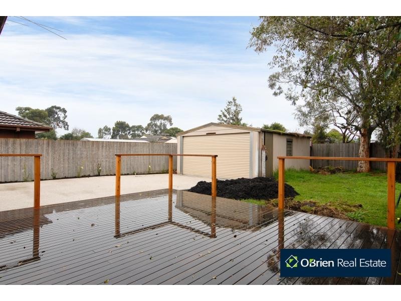 14 David Avenue, Cranbourne VIC 3977