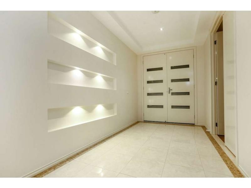 35 Mickleham Drive, Cranbourne North VIC 3977