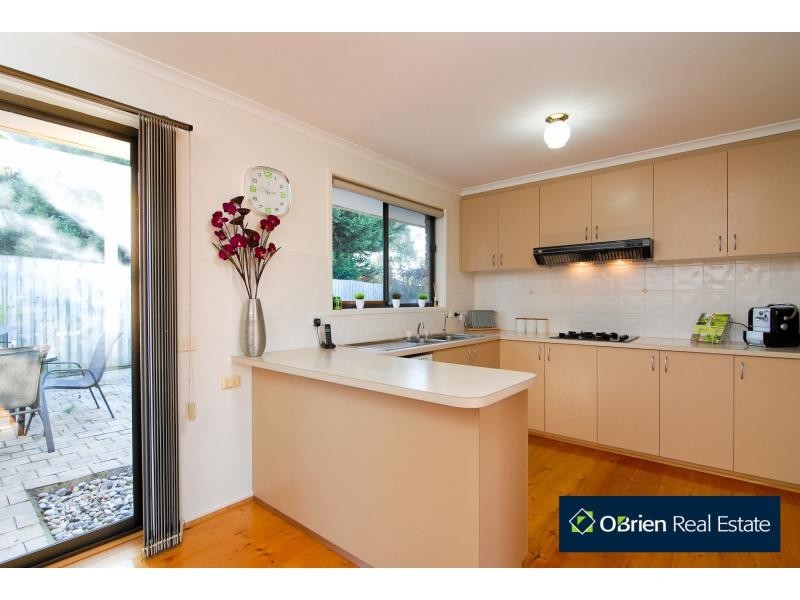 Unit 2/45 Ravensthorpe Crescent, Narre Warren VIC 3805