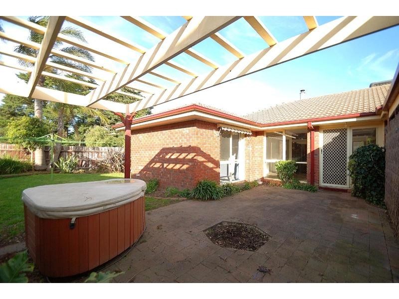 5 David Court, Narre Warren VIC 3805