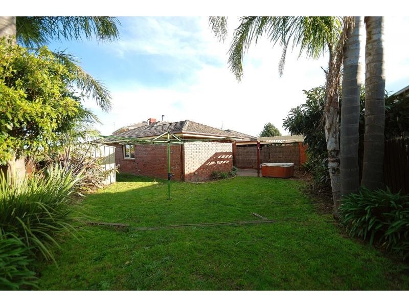5 David Court, Narre Warren VIC 3805