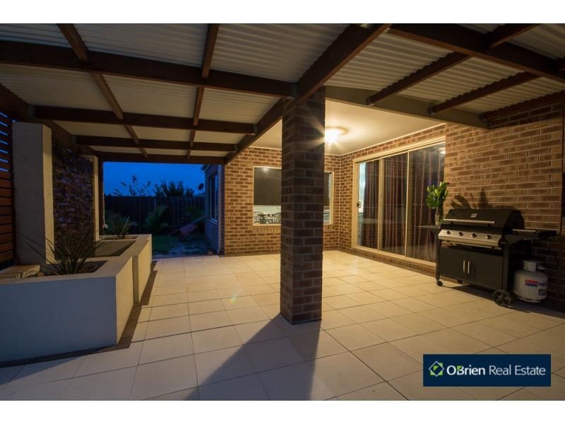 Cranbourne North VIC 3977