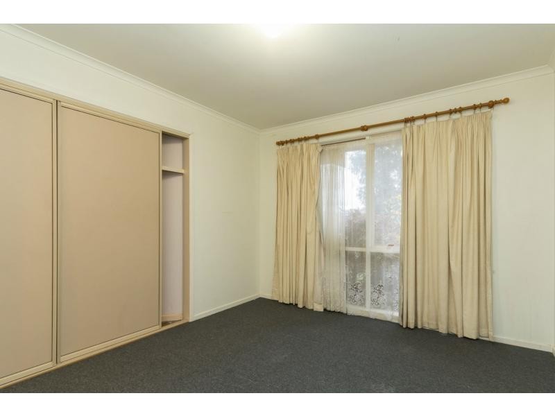 11 Milner Court, Cranbourne VIC 3977