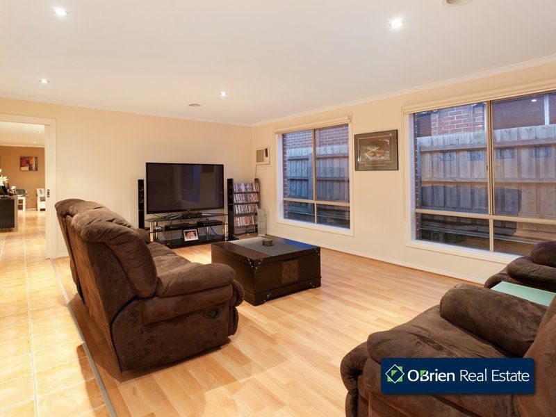 38 Hancock Drive, Berwick VIC 3806