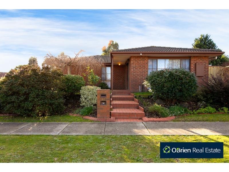 32 Amber Crescent, Narre Warren VIC 3805