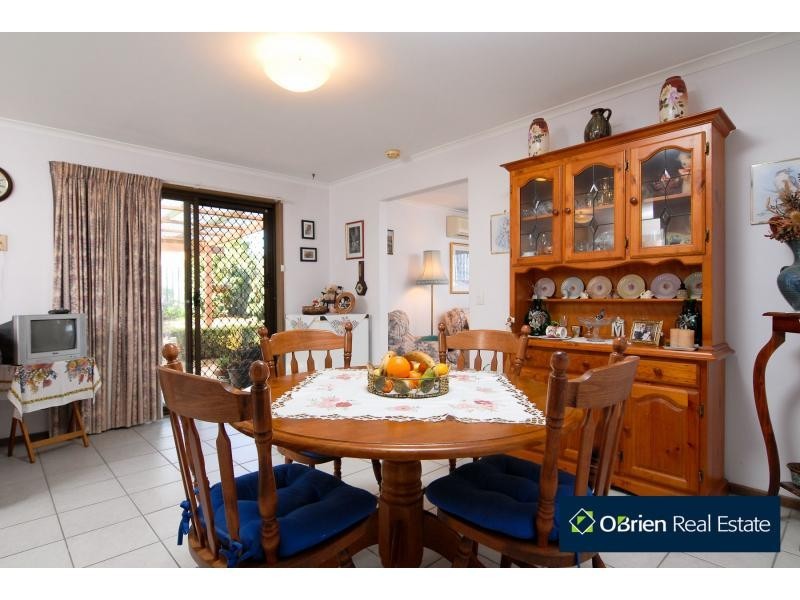 32 Amber Crescent, Narre Warren VIC 3805