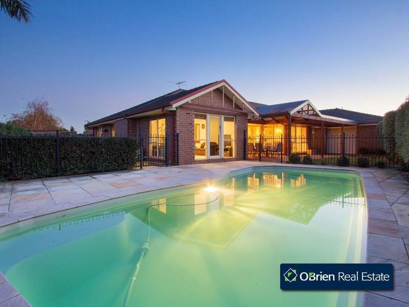 3 Gargeney Court, Berwick VIC 3806