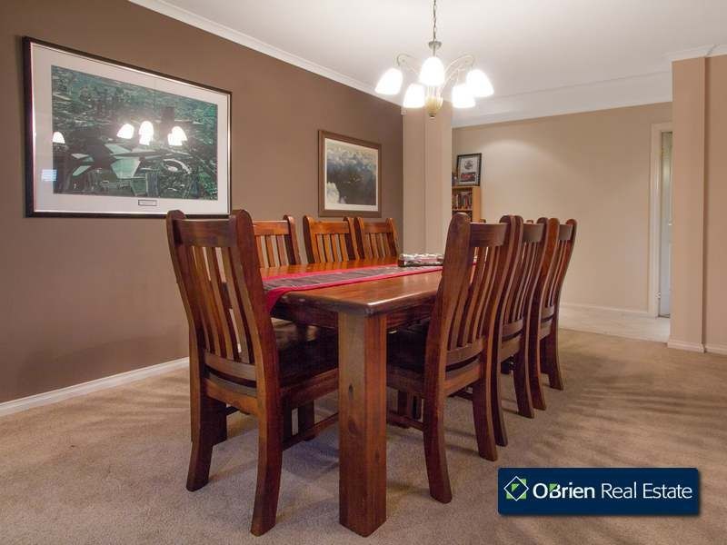 3 Gargeney Court, Berwick VIC 3806