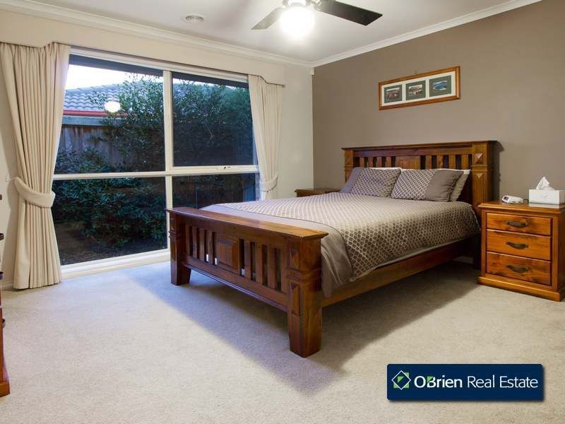 3 Gargeney Court, Berwick VIC 3806