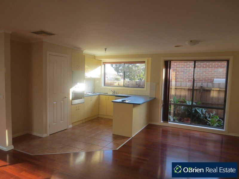 1 Alberton Drive, Cranbourne VIC 3977