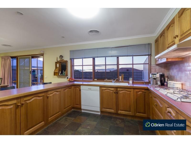 21 Stevensons Road, Cranbourne VIC 3977