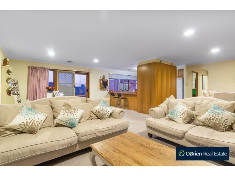 21 Stevensons Road, Cranbourne VIC 3977