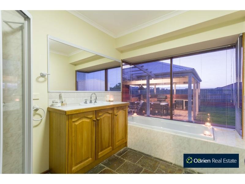 21 Stevensons Road, Cranbourne VIC 3977