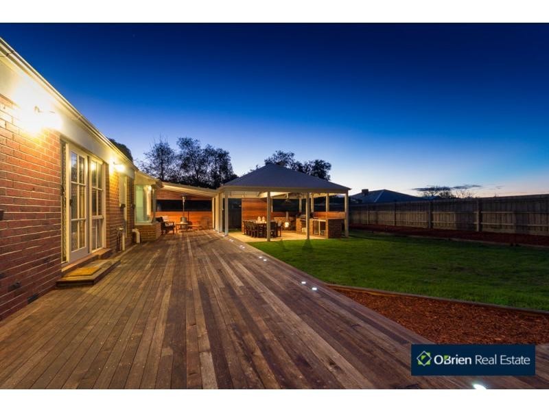 21 Stevensons Road, Cranbourne VIC 3977