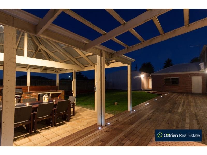 21 Stevensons Road, Cranbourne VIC 3977