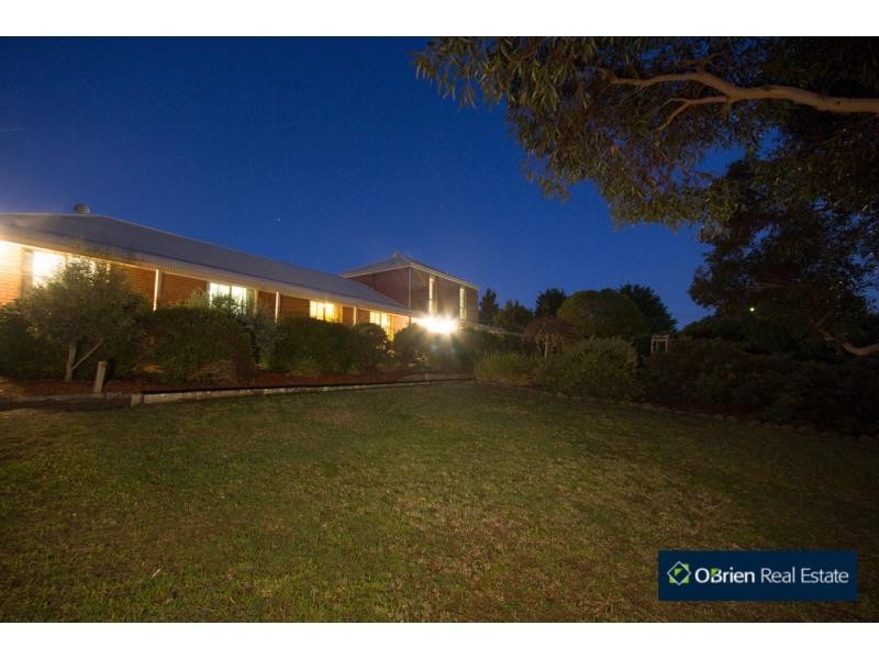 21 Stevensons Road, Cranbourne VIC 3977