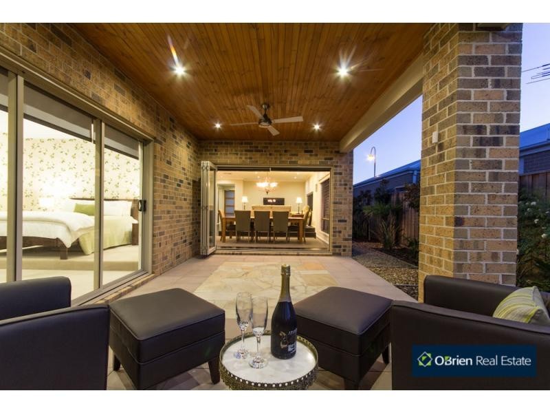 20 Brookwater Parade, Lyndhurst VIC 3975