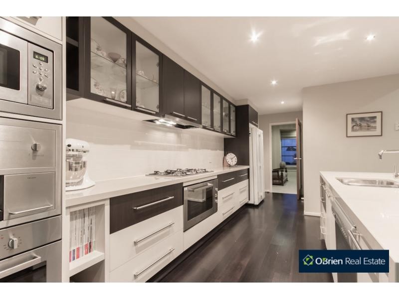 20 Brookwater Parade, Lyndhurst VIC 3975