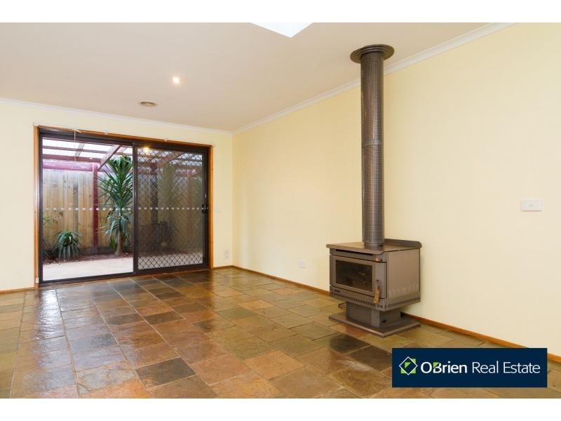 4 Tyntynder Close, Berwick VIC 3806