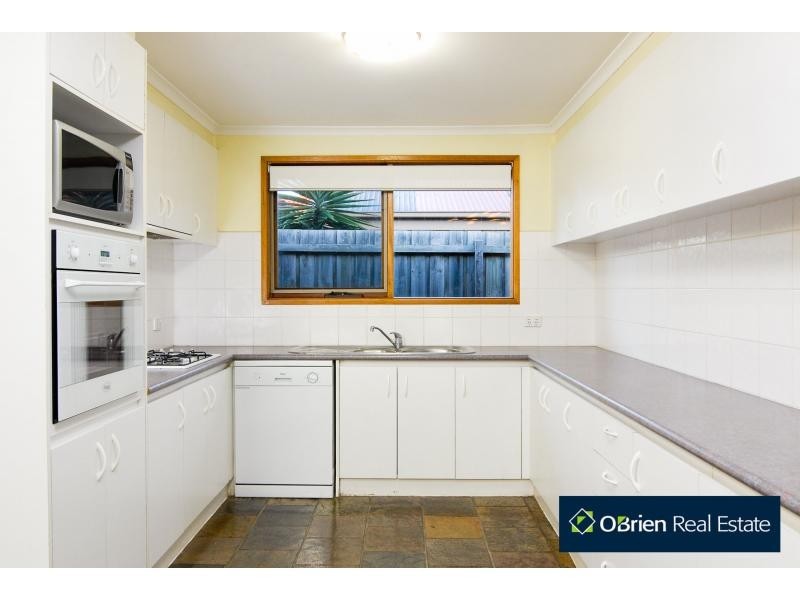 4 Tyntynder Close, Berwick VIC 3806