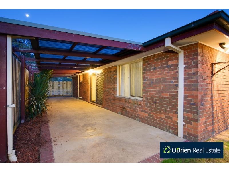 4 Tyntynder Close, Berwick VIC 3806