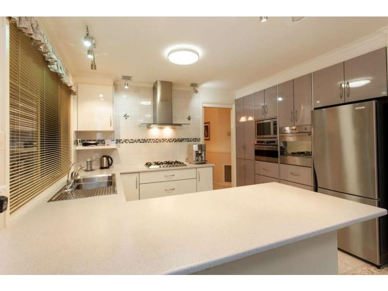 29 Euroa Avenue, Berwick VIC 3806