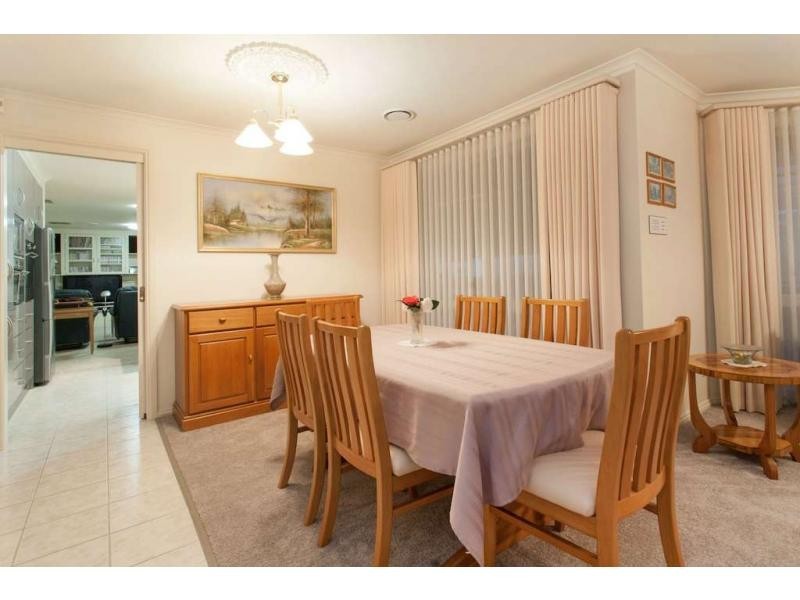 29 Euroa Avenue, Berwick VIC 3806