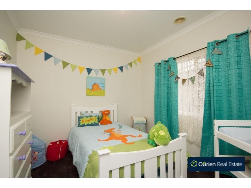 10 Brookland Greens Boulevard, Cranbourne VIC 3977