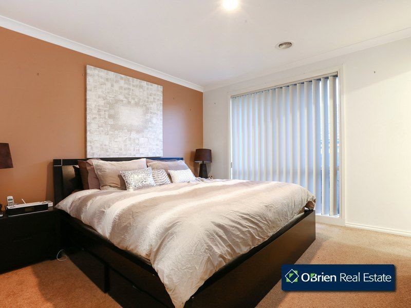 67 Earlsfield Drive, Berwick VIC 3806