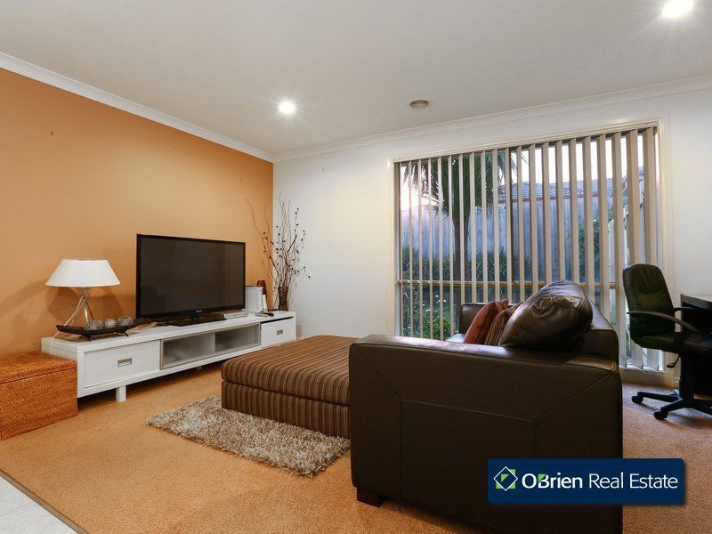 67 Earlsfield Drive, Berwick VIC 3806