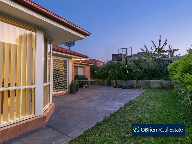 67 Earlsfield Drive, Berwick VIC 3806