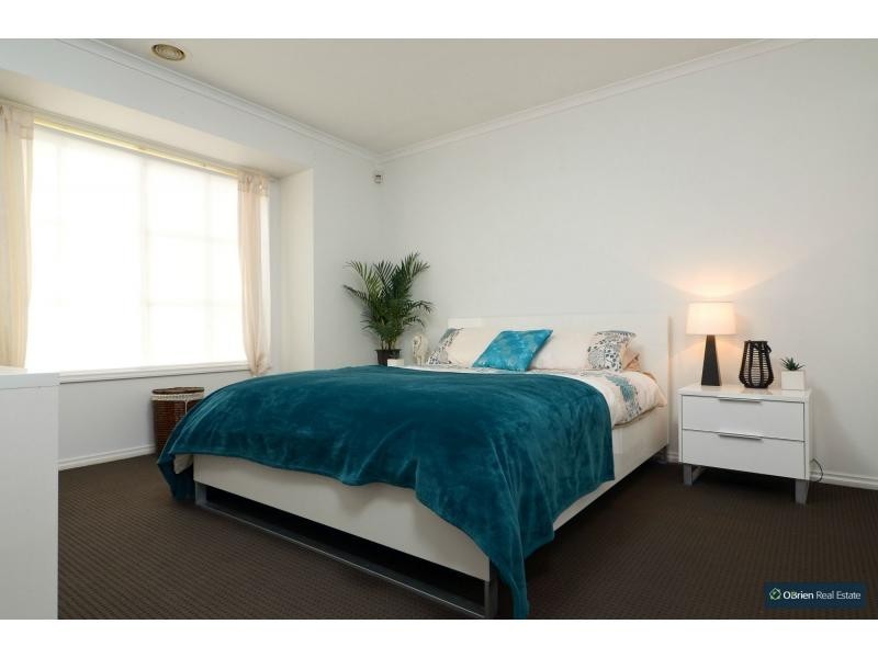 129A Bemersyde Drive, Berwick VIC 3806