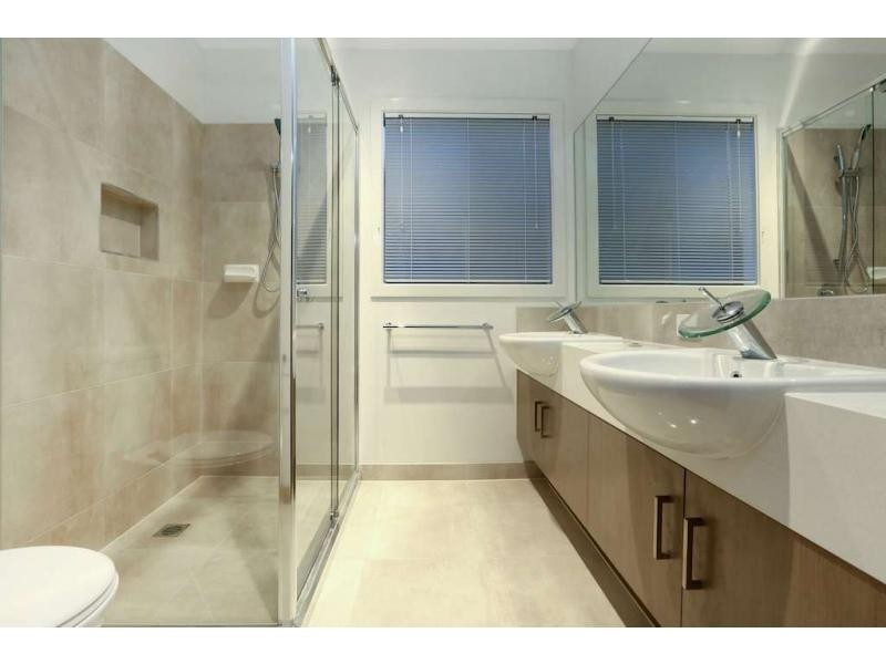 23 Mickleham Drive, Cranbourne North VIC 3977