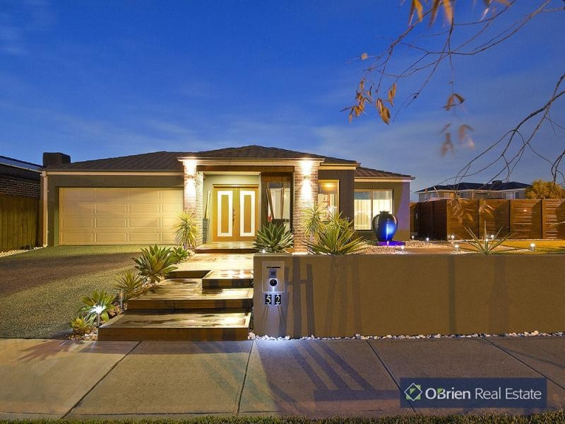 52 Brookwater Parade, Lyndhurst VIC 3975
