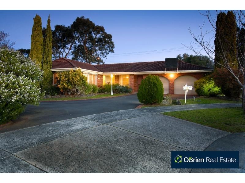 10 Thanos Court, Hallam VIC 3803