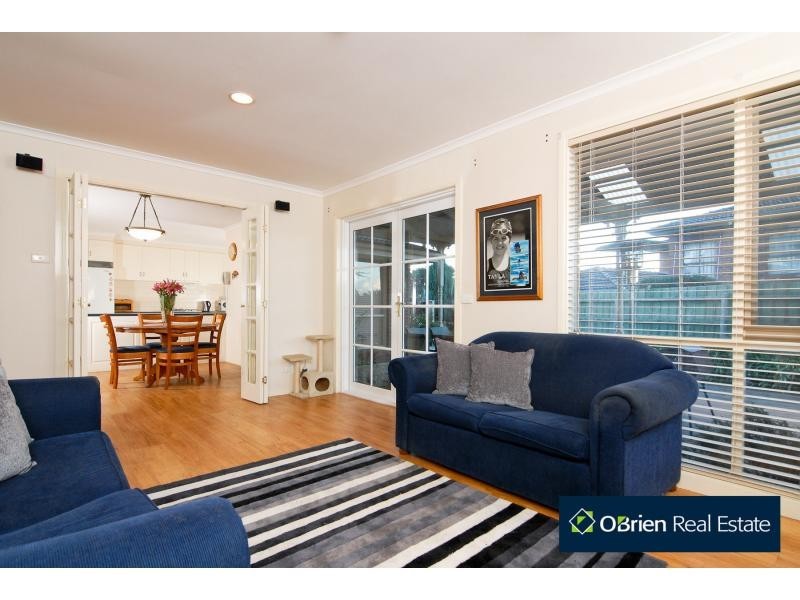 10 Thanos Court, Hallam VIC 3803