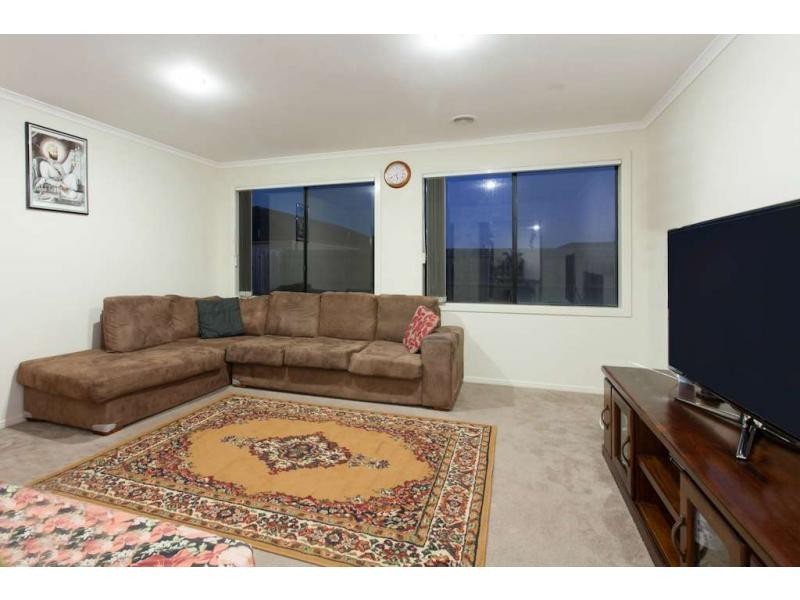 66 Fairhaven Boulevard, Cranbourne West VIC 3977