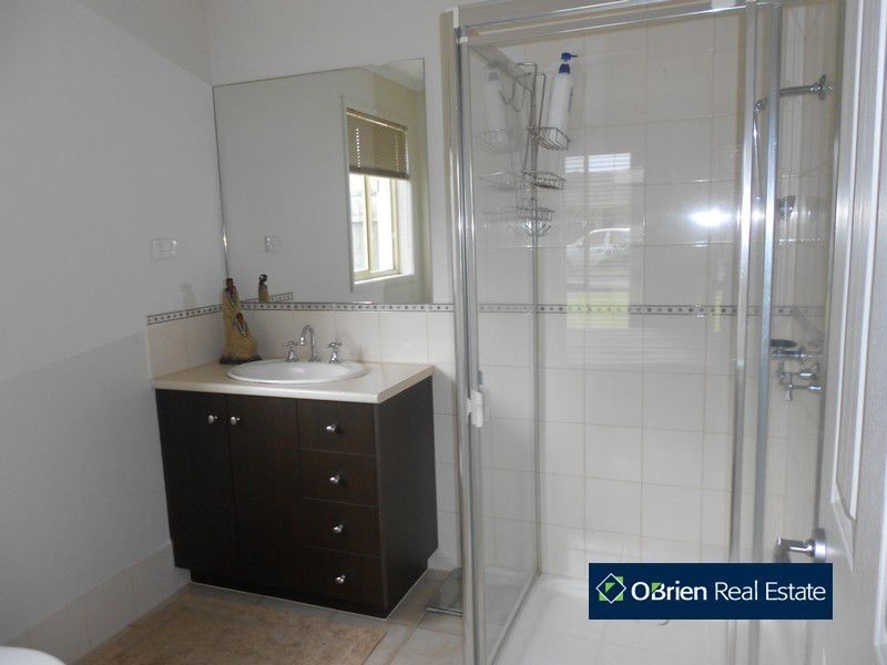 44 Elida Crescent, Narre Warren South VIC 3805