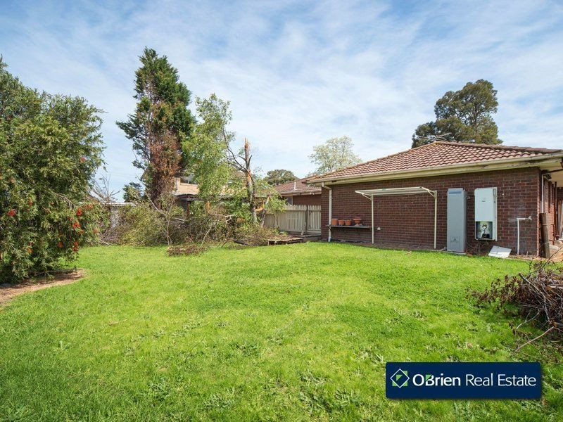 28 Robinson Crescent, Hampton Park VIC 3976