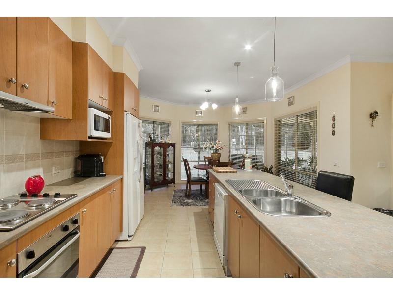 82-84 Lakes Boulevard, Pearcedale VIC 3912